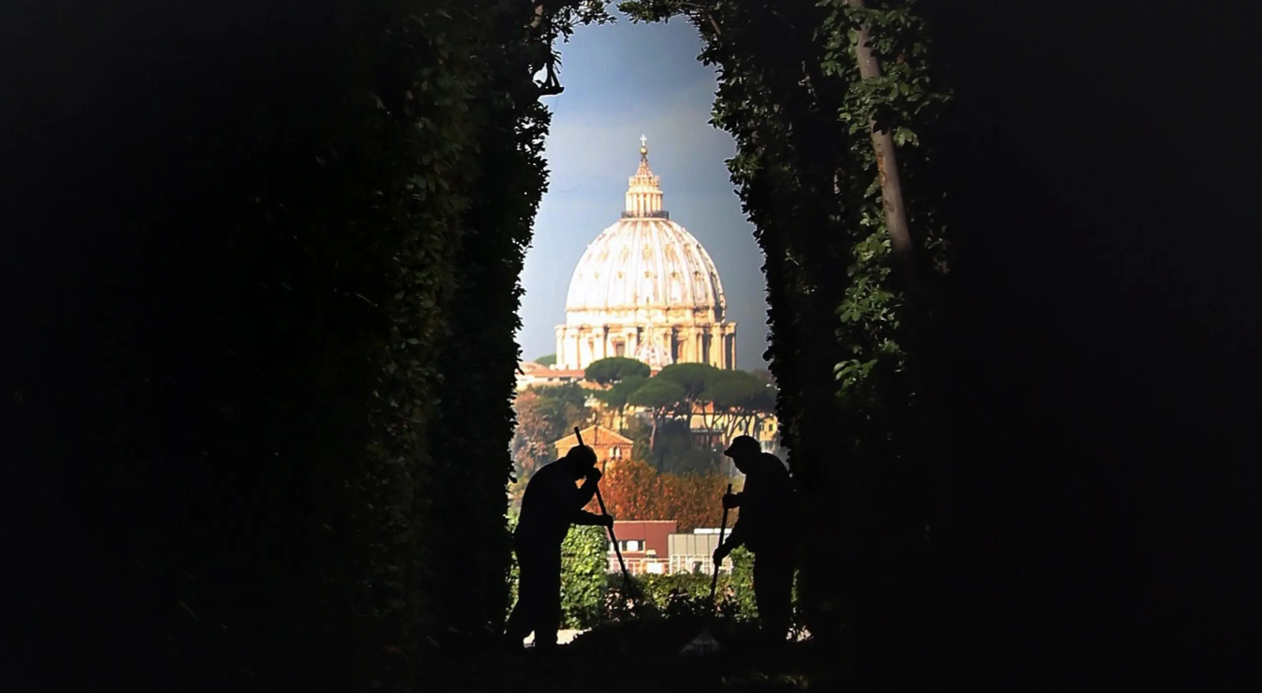 Unique Experiences In Rome Aventine Keyhole Thorne Travel