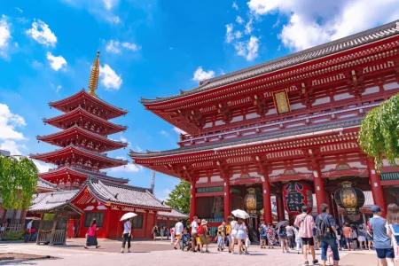 Weddings-Thorne-Travel-Wedding-Couple-Japan-Tokyo.webp
